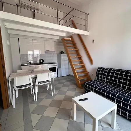 Sun N' Fun Apartments With Pool Novalja Exterior photo